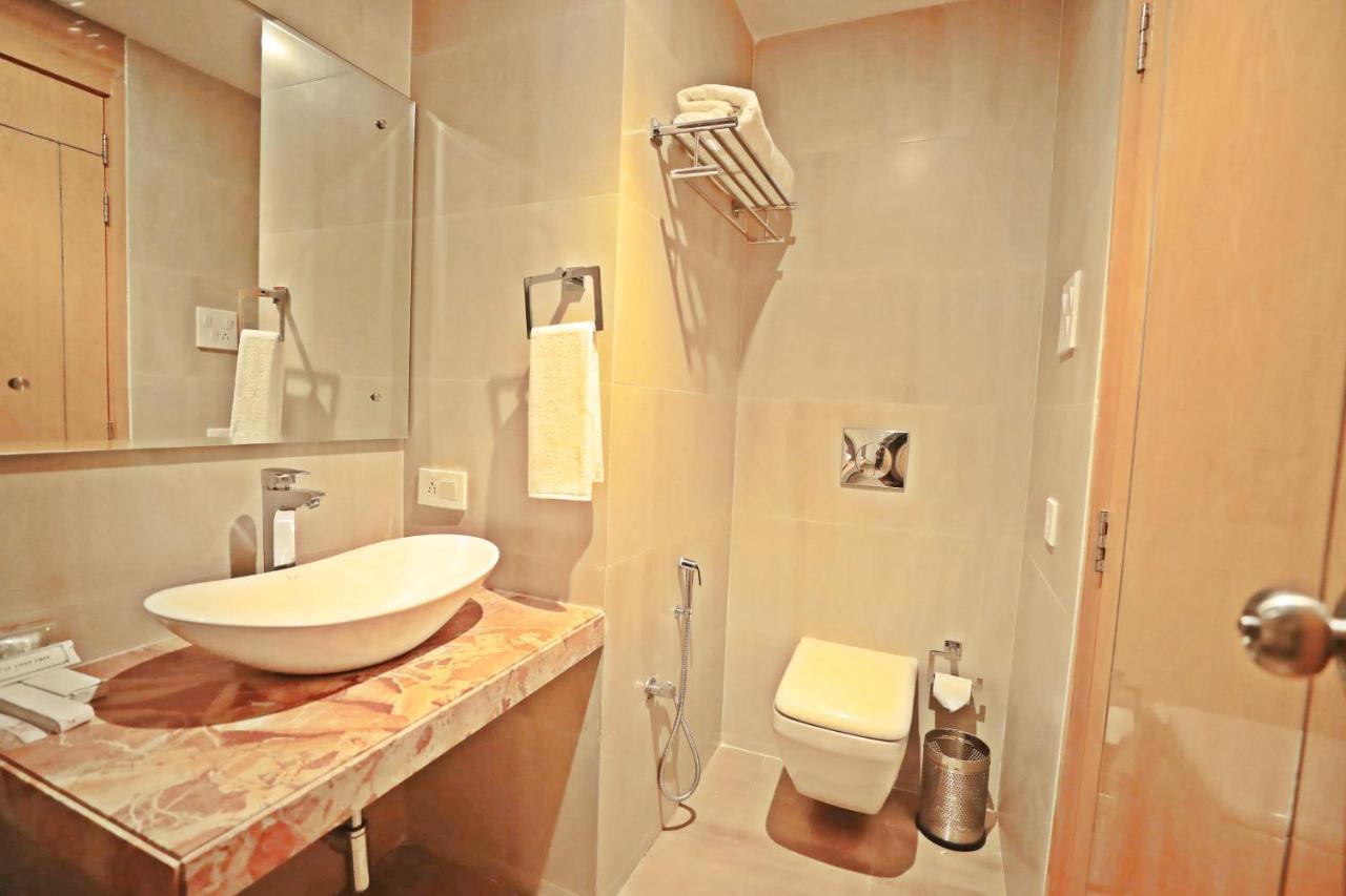 Bindiram Express By Shrigo Hotels Sitapur Muafi Exteriér fotografie